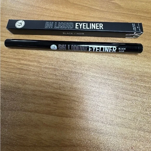 BH Cosmetics Liquid Eyeliner Pen - Black. - Picture 5 of 5